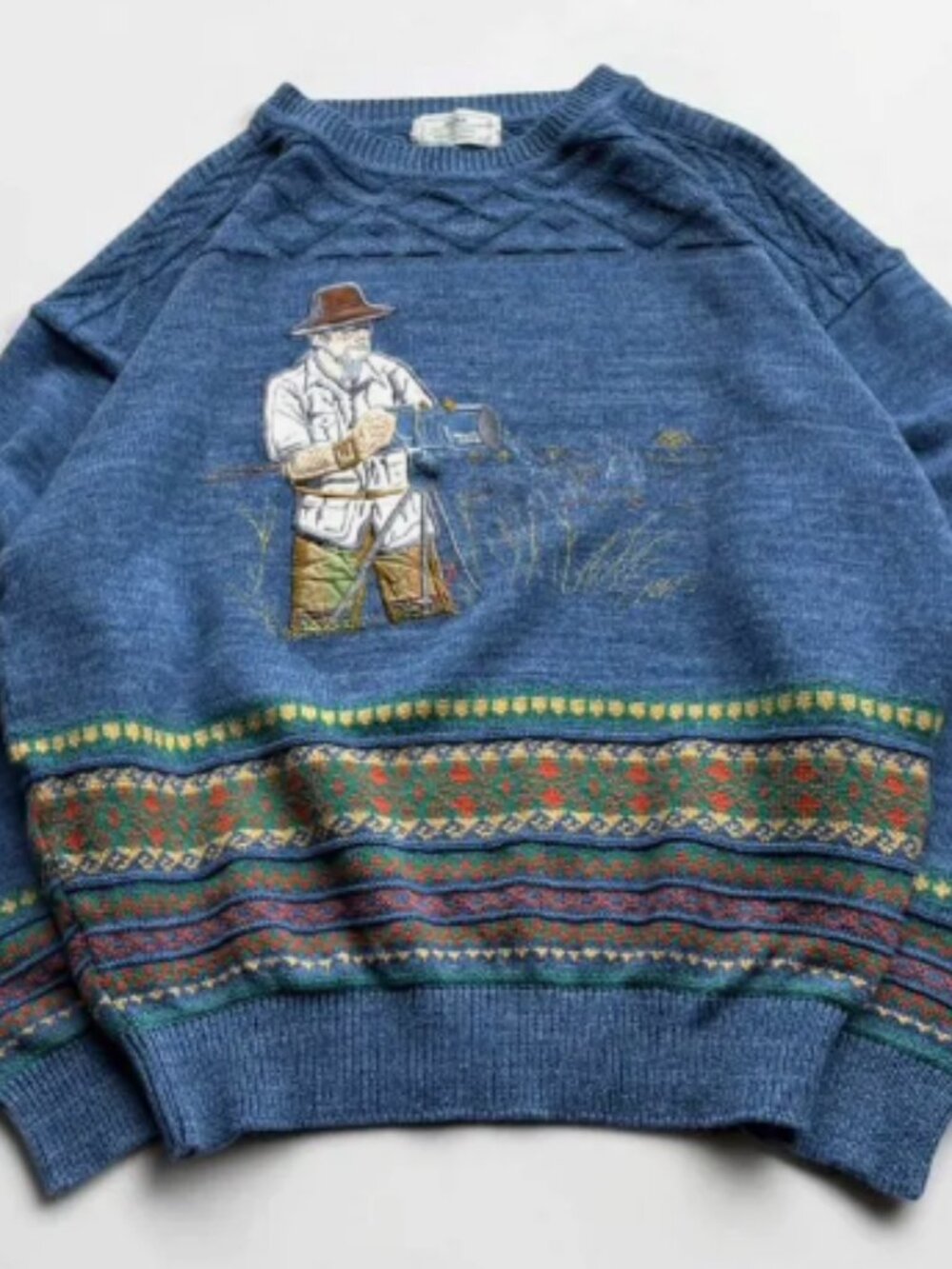 Vintage Blue Embroidered Pattern Sweater